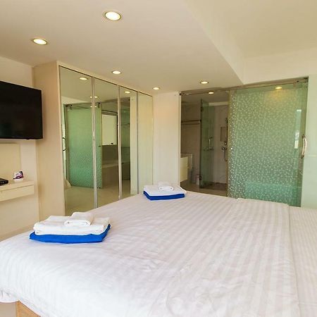 Patong Heritage Apartment By Alexanders 외부 사진